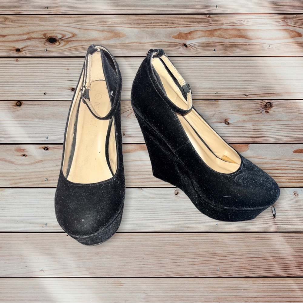 Delicacy velvet wedge heels